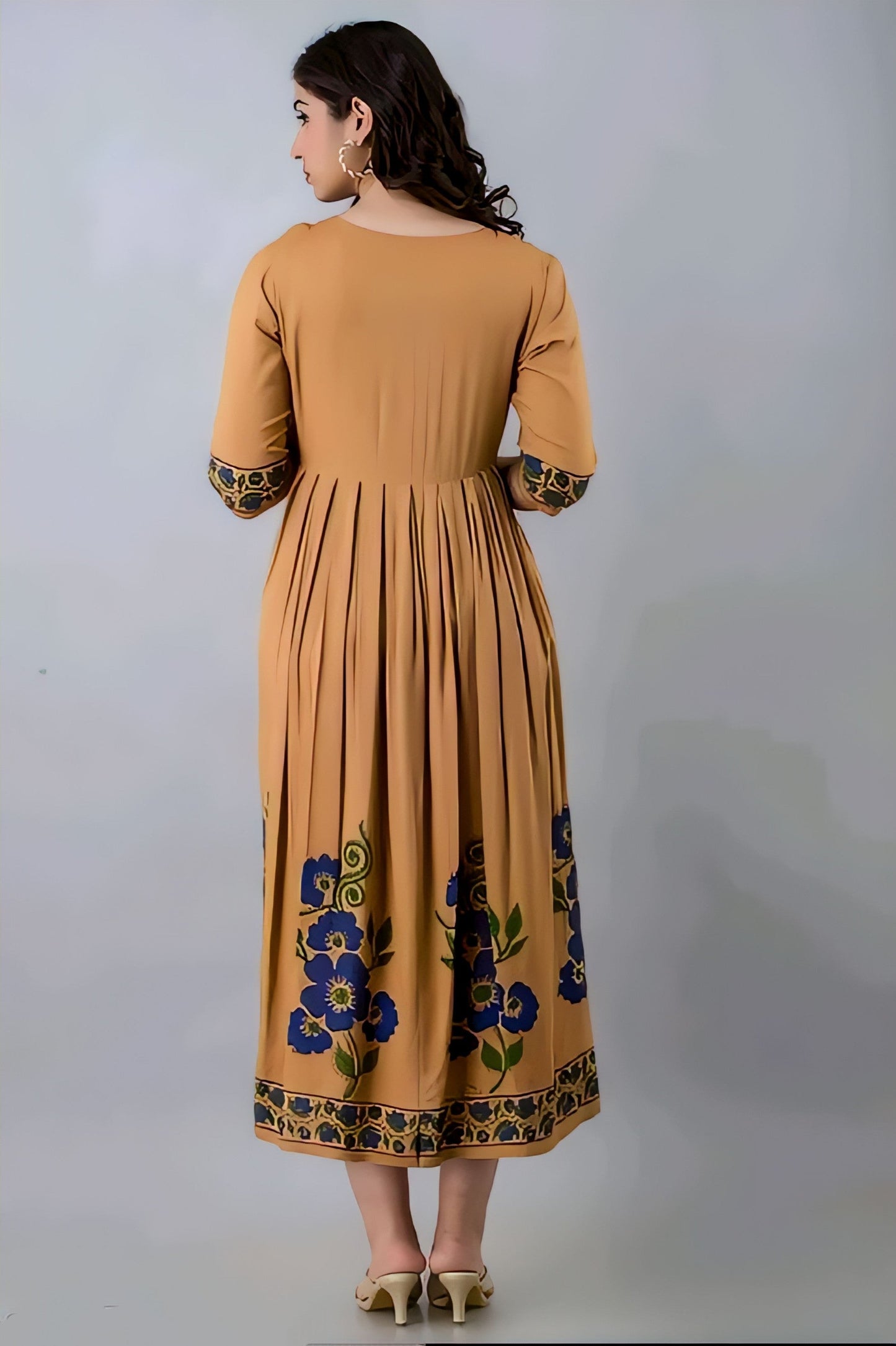 🌸 Stylish Printed Anarkali Kurta! 💃