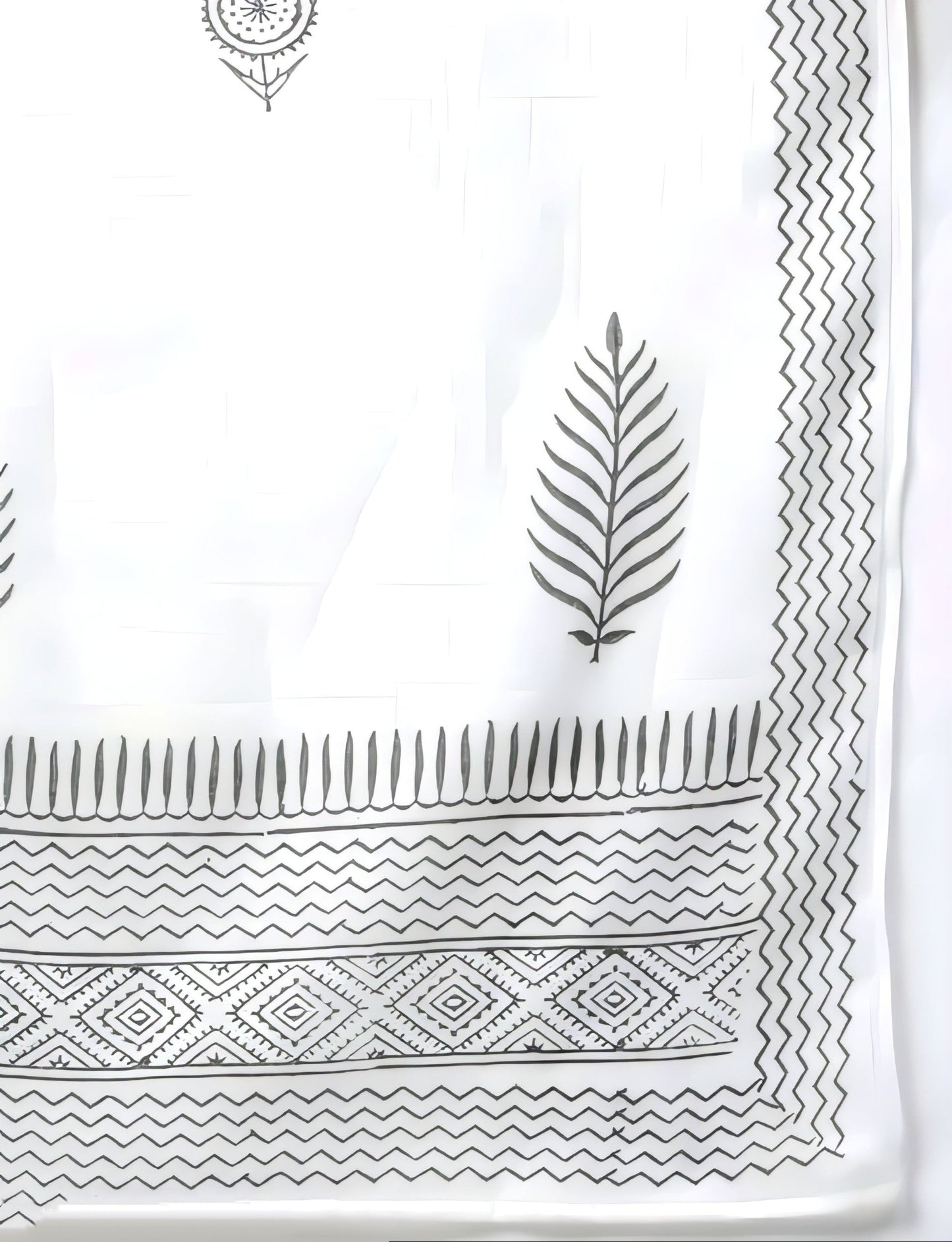 🖤⚪ Elegant Yoke Design Kurta Set with Dupatta & Palazzo